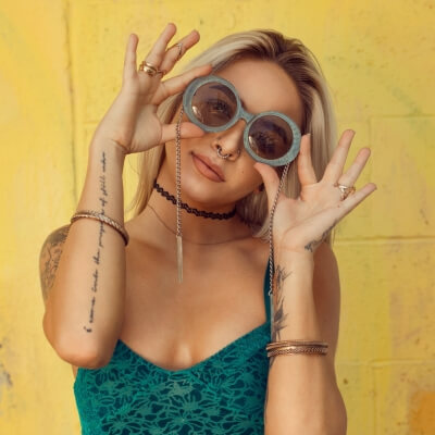 Мода на солнцезащитные очки 2026: тренды